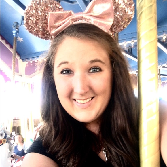 Meet your Posher, Jordy - Picture 2 of 2